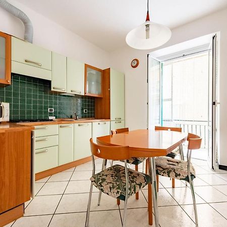Joivy Cosy Flat With Parking In К'яварі Екстер'єр фото