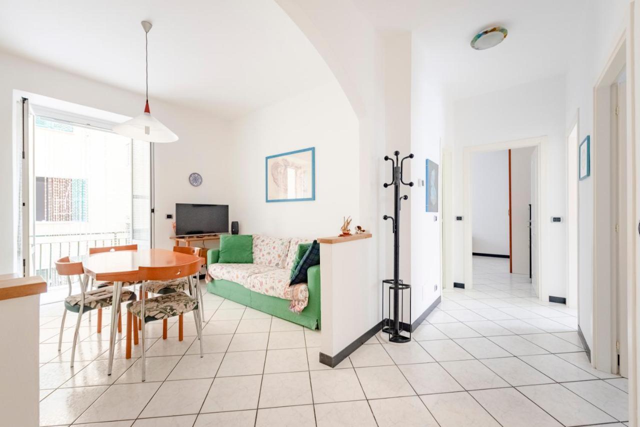 Joivy Cosy Flat With Parking In К'яварі Екстер'єр фото