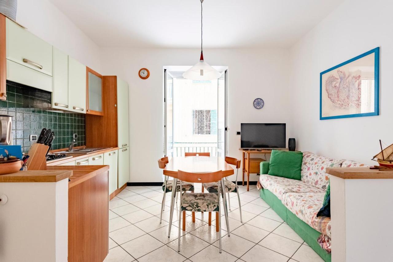 Joivy Cosy Flat With Parking In К'яварі Екстер'єр фото