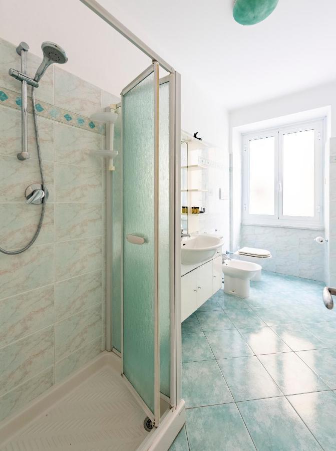 Joivy Cosy Flat With Parking In К'яварі Екстер'єр фото